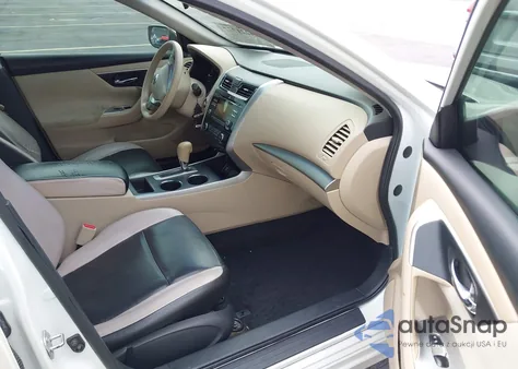 2015 Nissan Altima 2.5 S из США, поврежденный, VIN 1N4AL3AP9FN316314